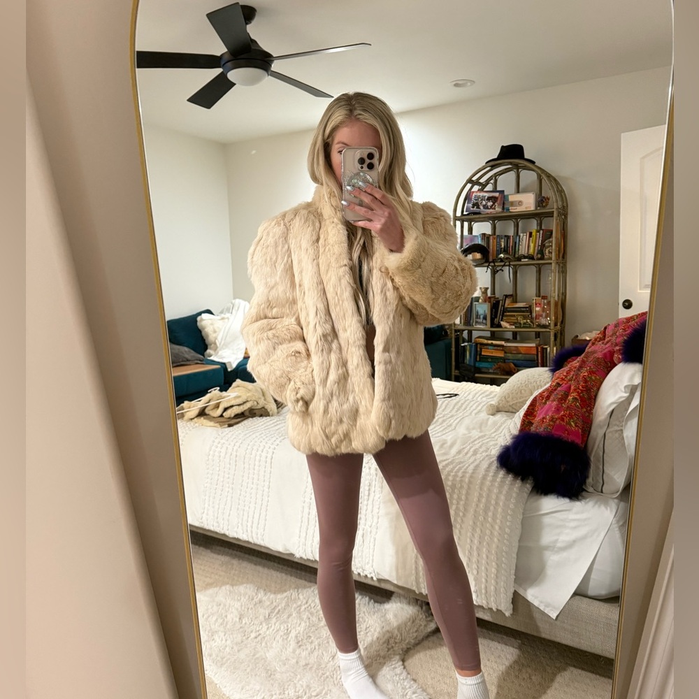 Vintage Cream Faux Fur Coat - Size S/M